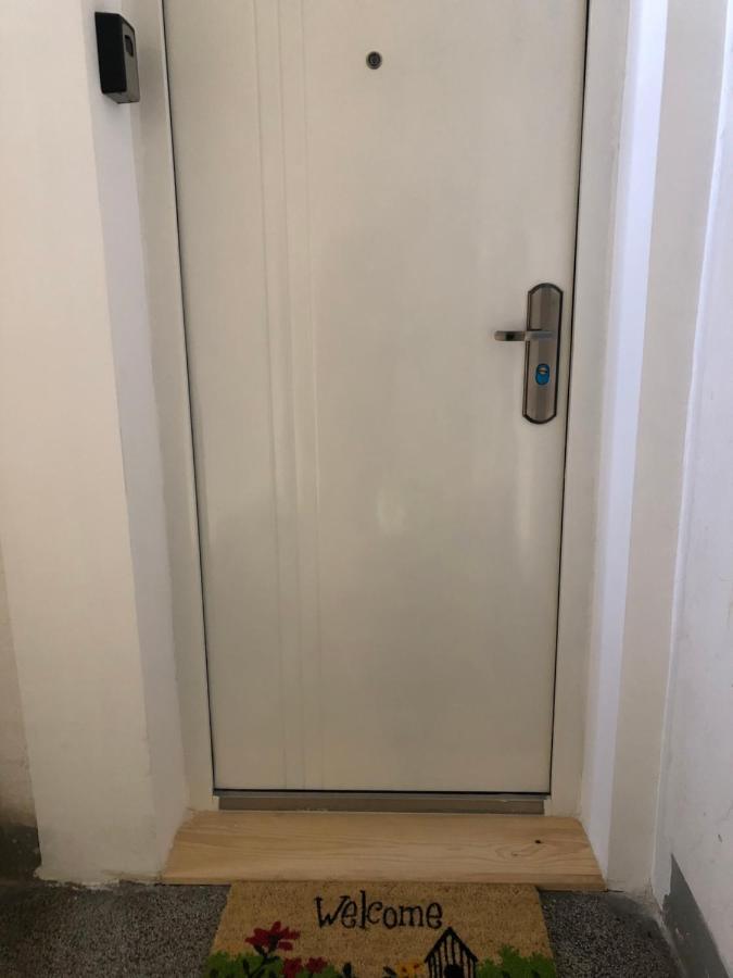 דירות נובי סאד Casa Lusi מראה חיצוני תמונה